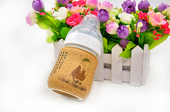 貝斯比香墨瓷異形寬口自動(dòng)奶瓶