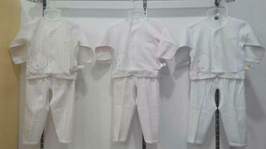 圣嬰島兒童點(diǎn)點(diǎn)內(nèi)衣套裝