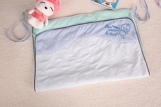 麒麟童話四季隔尿床席