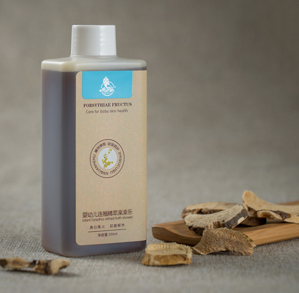 小貝樂嬰幼兒連翹精萃澡澡樂.jpg 小貝樂嬰幼兒連翹精萃澡澡樂.jpg