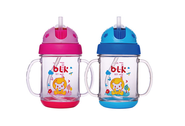 貝樂(lè)康晶透學(xué)飲杯220ml.jpg 貝樂(lè)康晶透學(xué)飲杯220ml.jpg