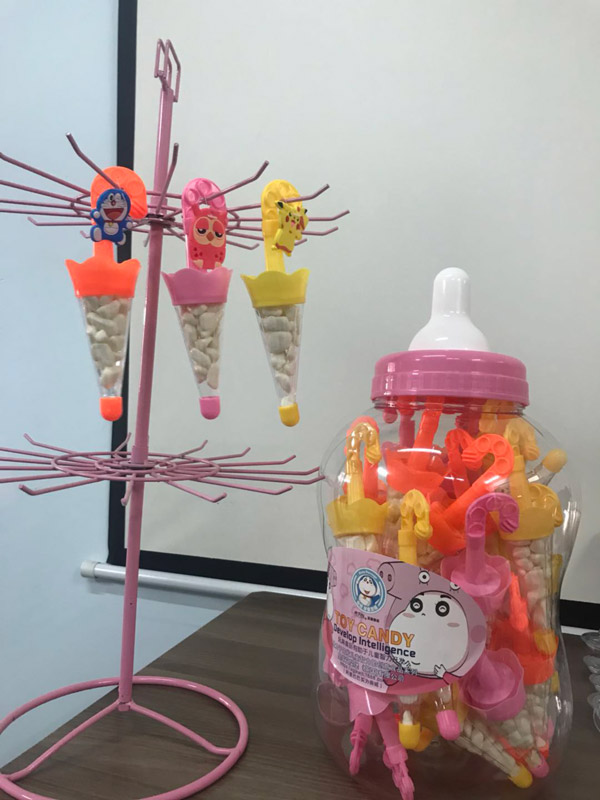 艾嬰堡公仔傘乳酸菌硬糖1.jpg 艾嬰堡公仔傘乳酸菌硬糖1.jpg