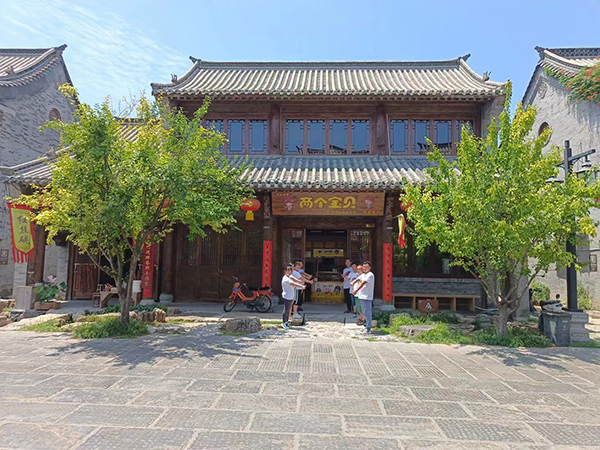 兩個(gè)寶貝高端山楂阜財(cái)門(mén)店.jpg 兩個(gè)寶貝高端山楂阜財(cái)門(mén)店.jpg