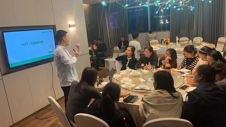 泗縣統(tǒng)越系統(tǒng)新品培訓(xùn)會(huì).jpg 泗縣統(tǒng)越系統(tǒng)新品培訓(xùn)會(huì).jpg